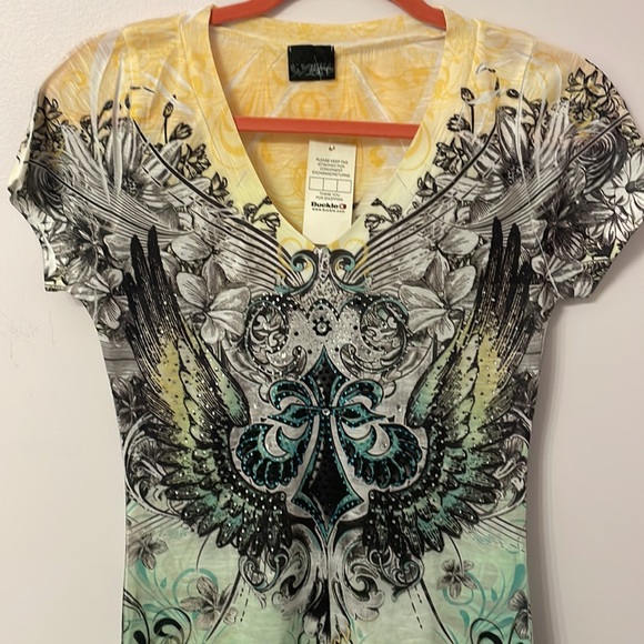 Buckle Daytrip graphic and Rhinestone Shirt. - Picture 2 of 5